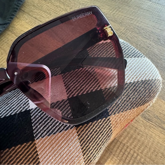 Burberry Square Frame Plaid Sunglasses - Picture 4 of 6